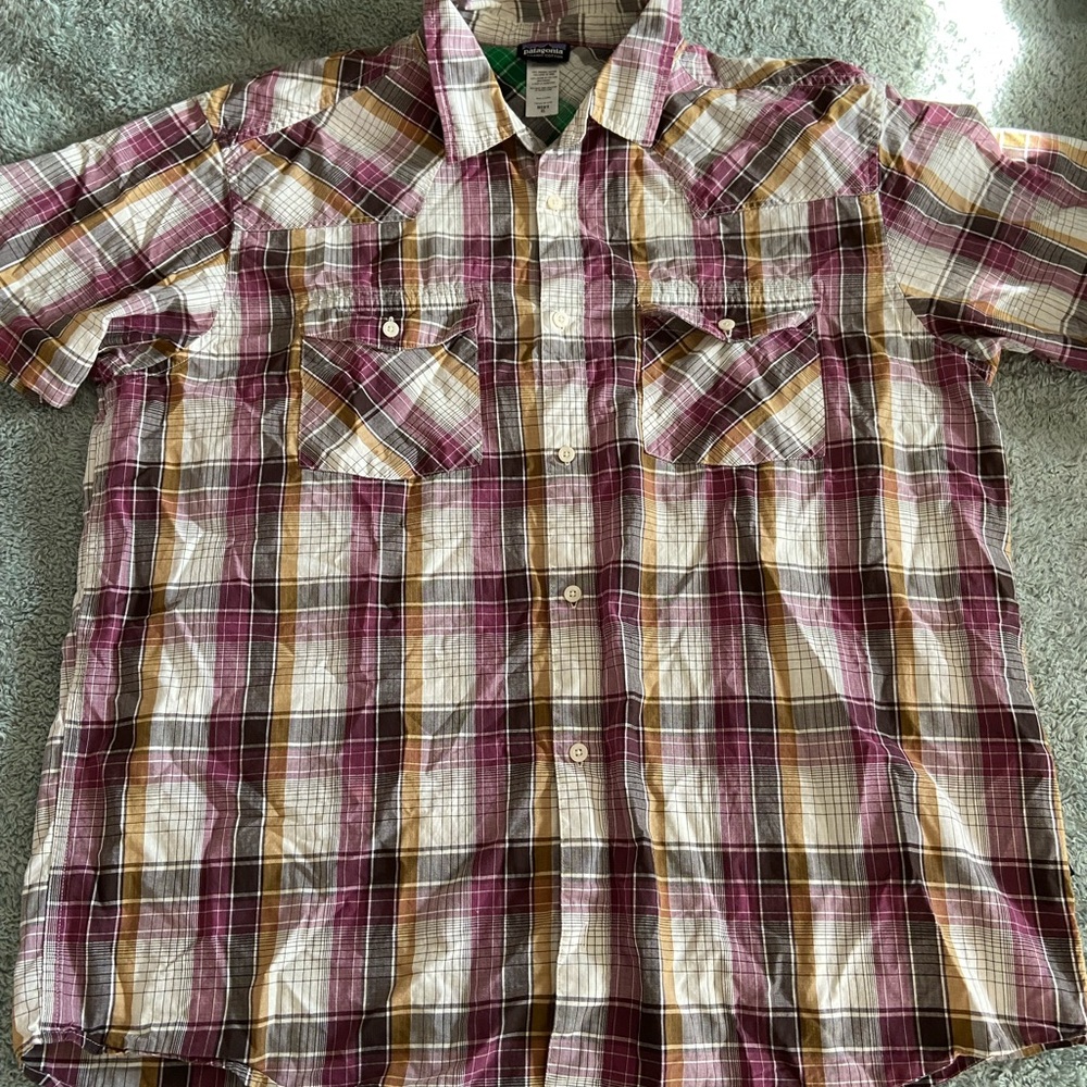 Men’s Patagonia button down
